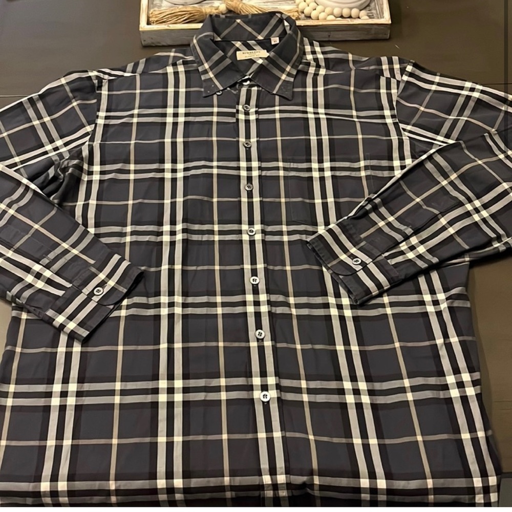 Burberry London Classic Fit XL Button Down dress shirt